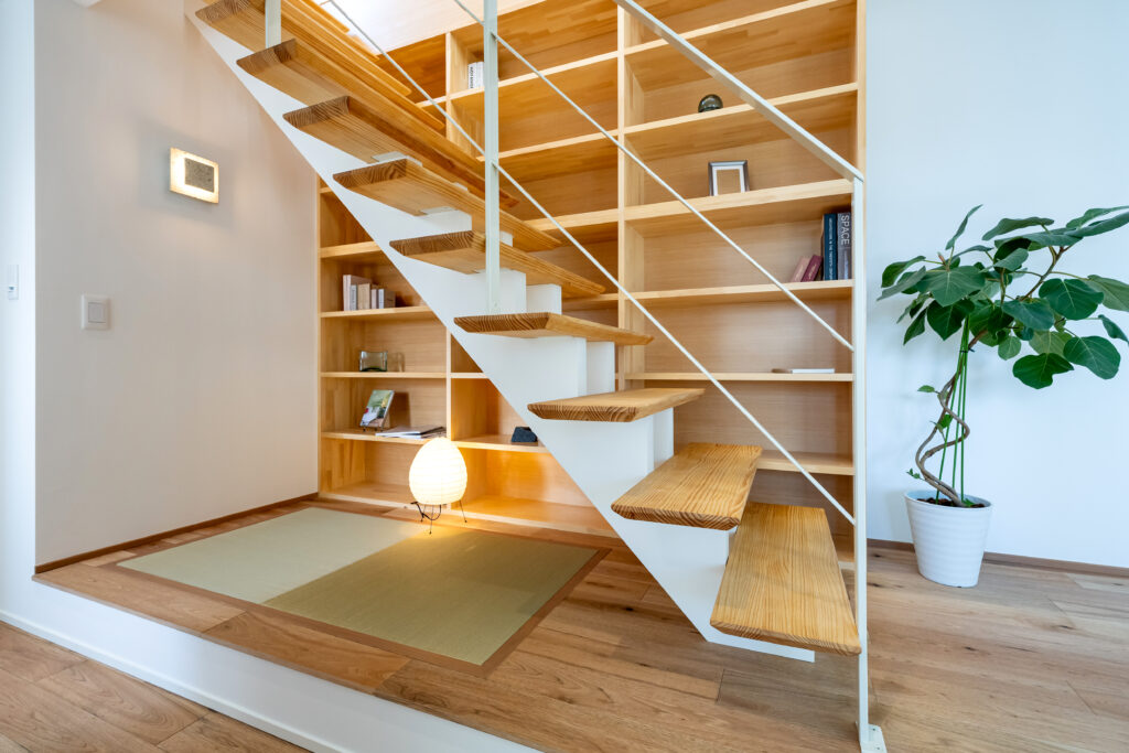 筑波ﾓﾃﾞﾙﾊｳｽ 階段下ｽﾍﾟｰｽ 一畳和室